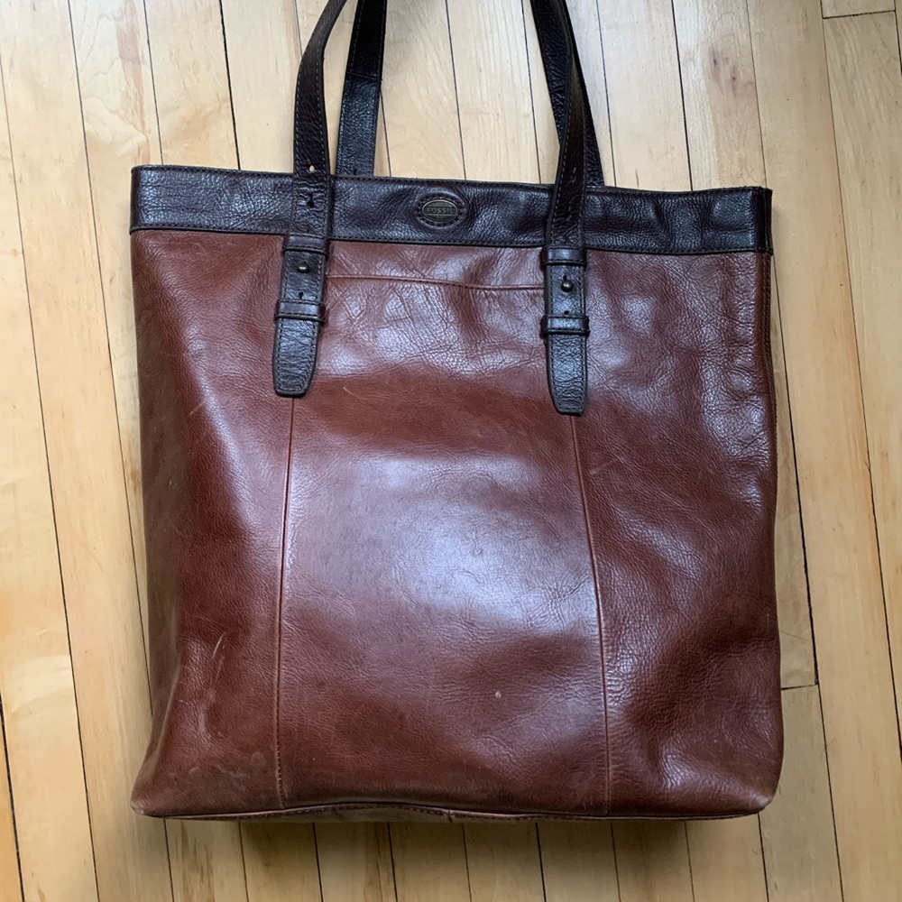 Fossil leather tote